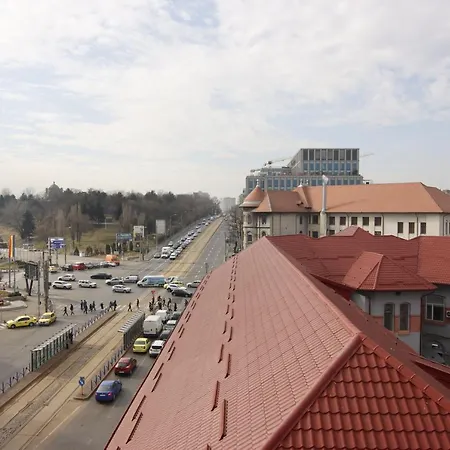 Отель Tineretului